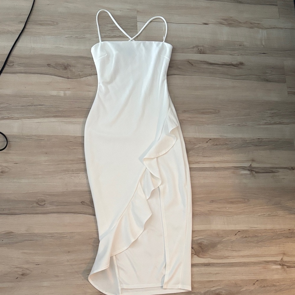 Elegant White Ruffle Dress